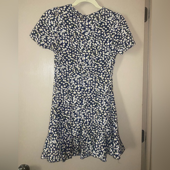 Beautiful small daisy pattern - Picture 3 of 3